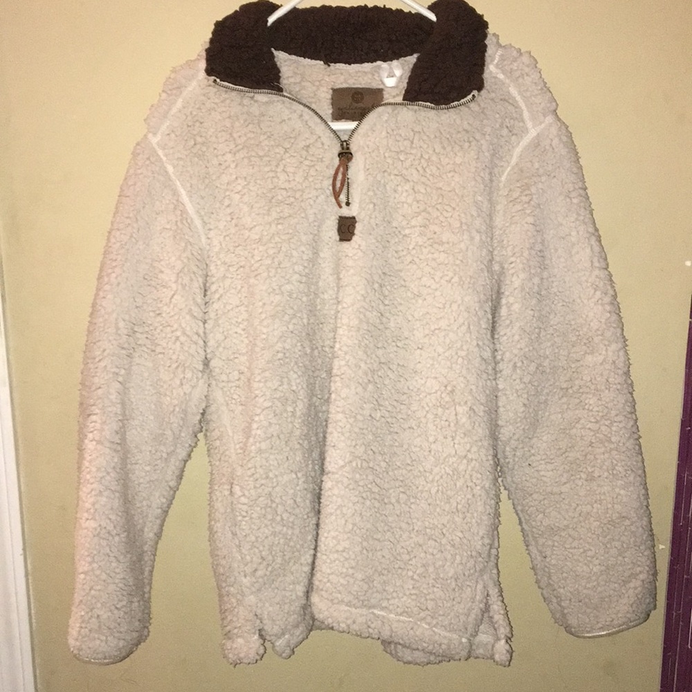 fluffy C.C pullover